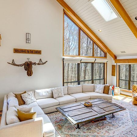 Wilmington Retreat With Deck, Lake Views And Game Room Ngoại thất bức ảnh