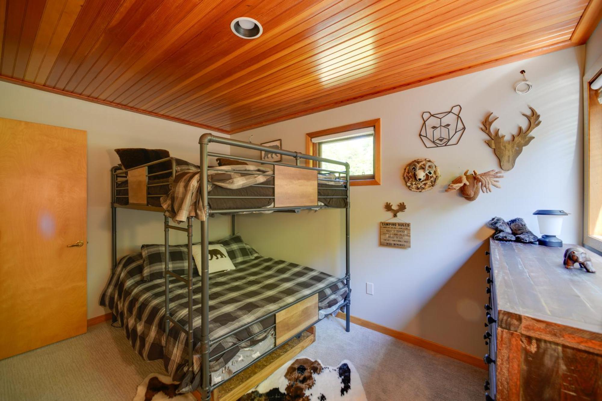 Wilmington Retreat With Deck, Lake Views And Game Room Ngoại thất bức ảnh