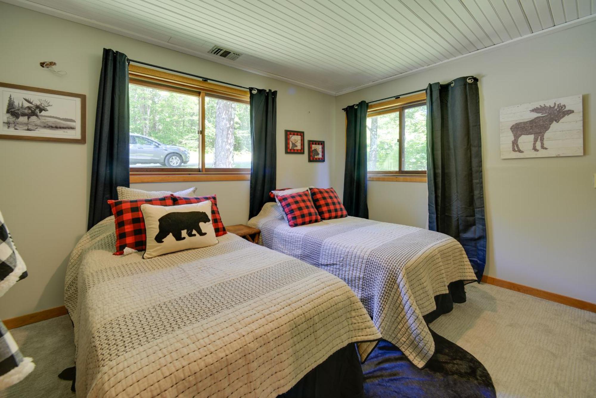 Wilmington Retreat With Deck, Lake Views And Game Room Ngoại thất bức ảnh