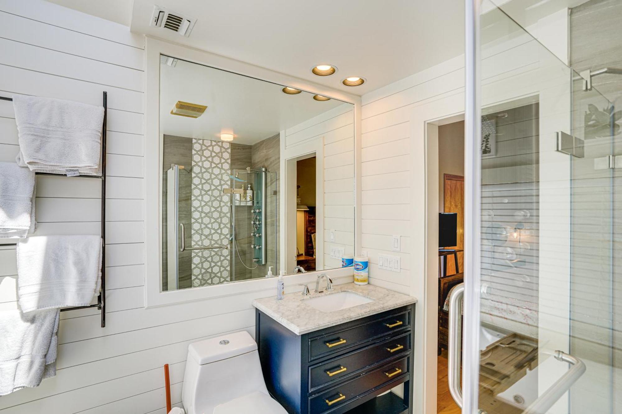 Wilmington Retreat With Deck, Lake Views And Game Room Ngoại thất bức ảnh