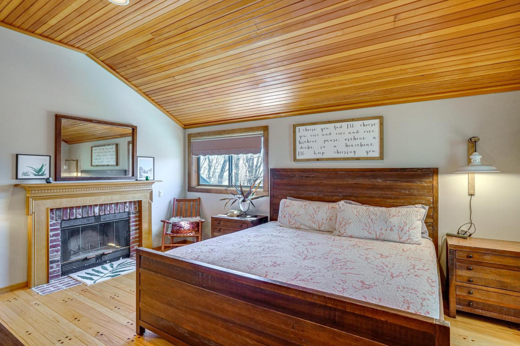 Wilmington Retreat With Deck, Lake Views And Game Room Ngoại thất bức ảnh