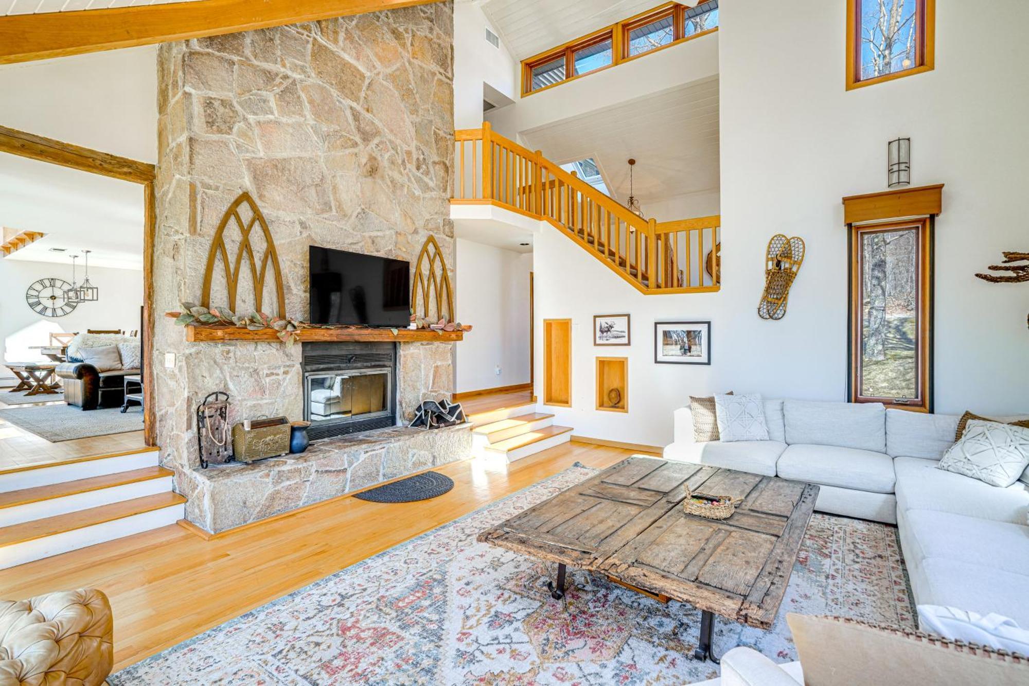 Wilmington Retreat With Deck, Lake Views And Game Room Ngoại thất bức ảnh