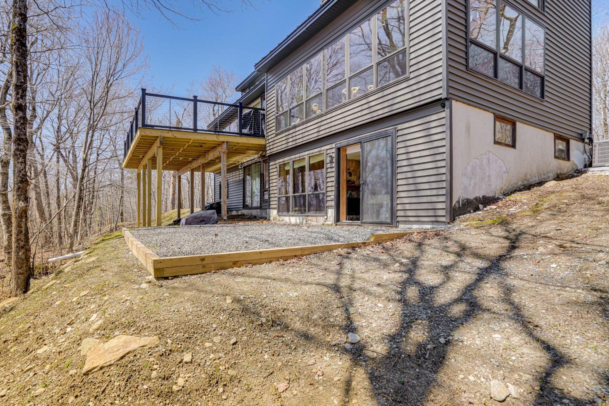 Wilmington Retreat With Deck, Lake Views And Game Room Ngoại thất bức ảnh